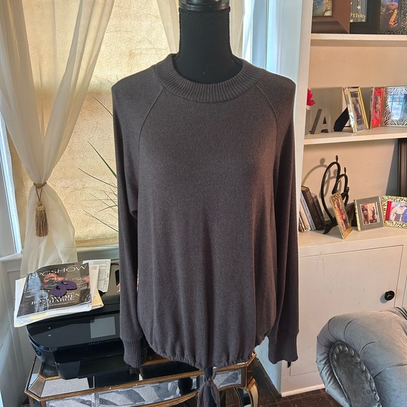 A new day, gray log sleeve women’s sweater size medium w/ drawstring waist - Picture 4 of 11